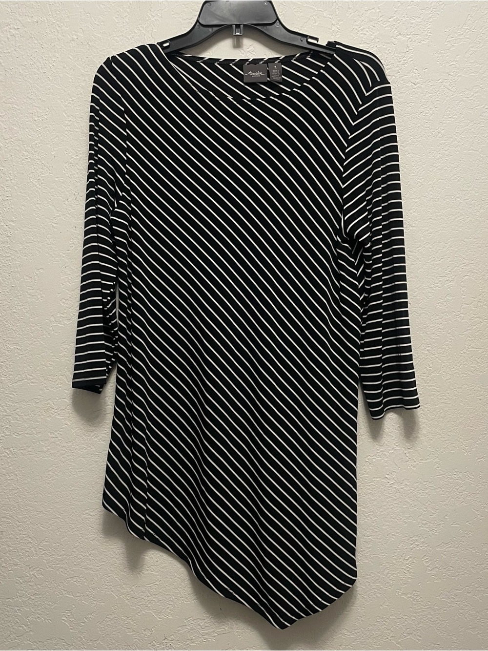 Chicos Travelers size S black striped blouse high low side tunic soft stretch